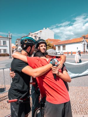 Equipa Drop the Edge em Espinho numa demonstração de Bike Trial e Parkour